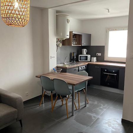 Romarine Apartment Sainte-Clotilde Екстериор снимка